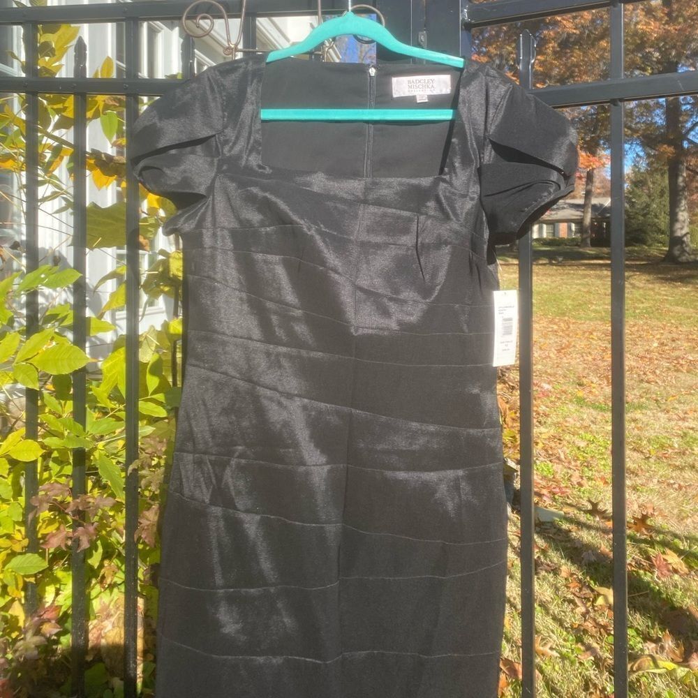 Badgley Mischka Black Puff Sleeve Cocktail Dress NWT